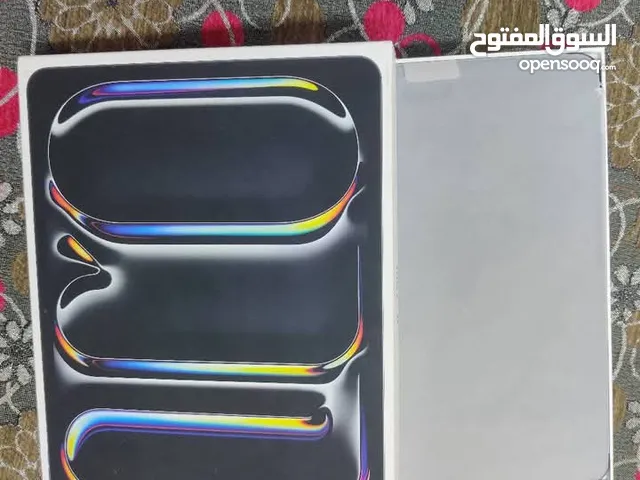 للبيع ايباد برو m4 وايفاي فقط 256 جي بي13 انش عدد الشحنات 5 مرات ضمان ل مارس 2026 عليه