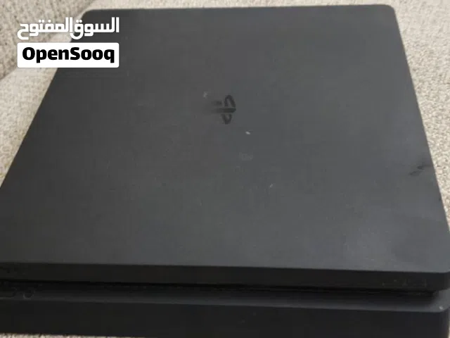 بلاستيشن فور مستعمل معه يد اصليه و كوبي