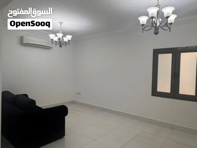شقه غرفتين وصاله للايجار في شاطئ القرم/Flat 2 bhk For Rent In Satti Qurm
