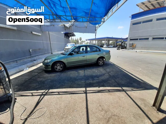 2004 هوندا سيفيك Standard