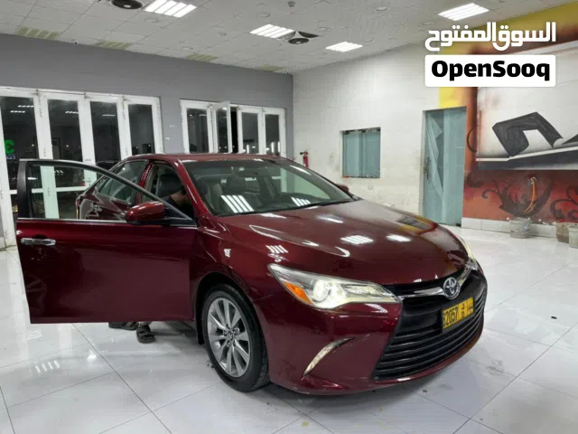 2017 تويوتا كامري XLE