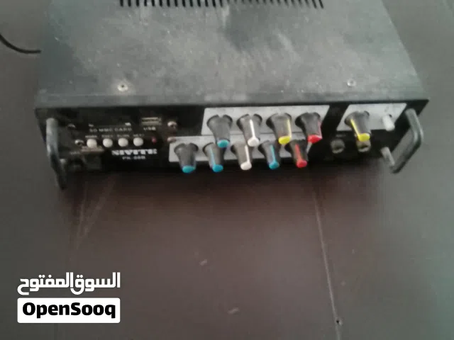 مضخم صوت (Amplifier) من نوع Sivite، وتحديداً الموديل PK-88B.