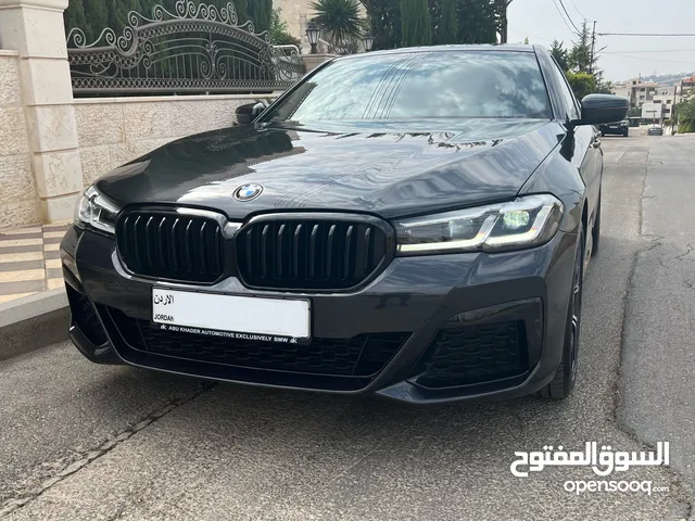 مطلوب موظف او موظفة للعمل بمحل عرائس