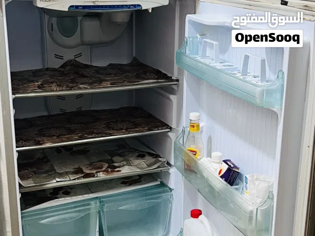 ثلاجة فيدرال مستعملة نظيفة