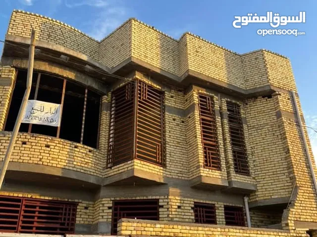 183m2 4 Bedrooms Townhouse for Sale in Basra Hai Baghdad 