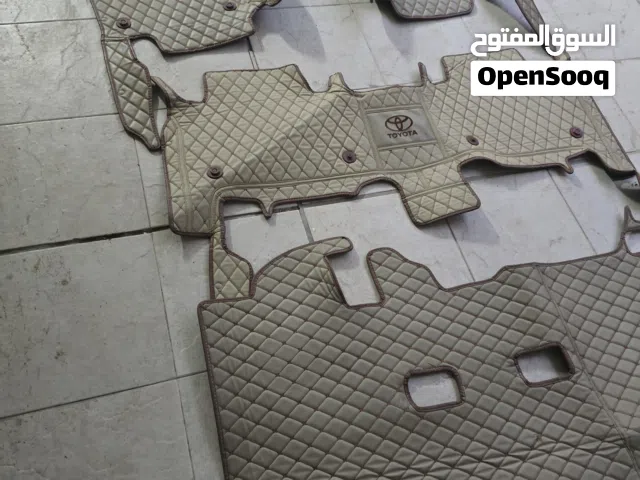 ارضيات لاندكروز