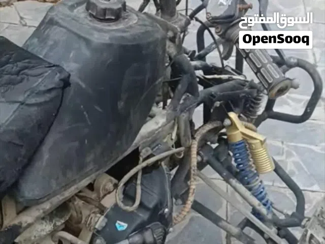 للبيع رباعيه بدون كفرات حجم كبير