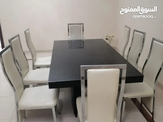 طاوله طعام