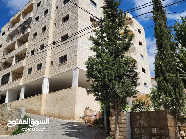 شقة للايجار . جديدة و تشطيب سوبر.