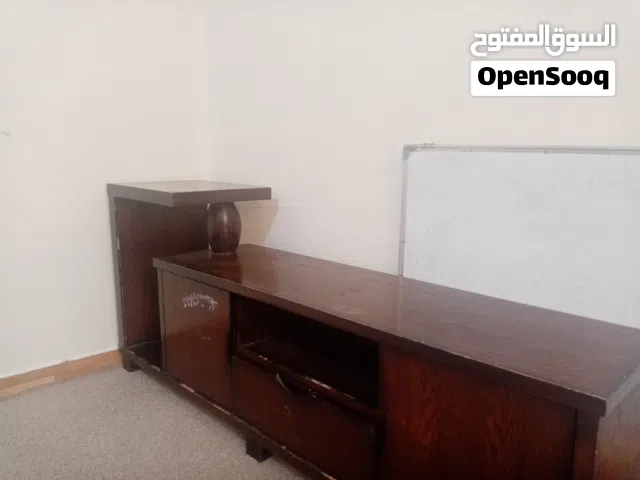 طاولة تلفزيون خشب