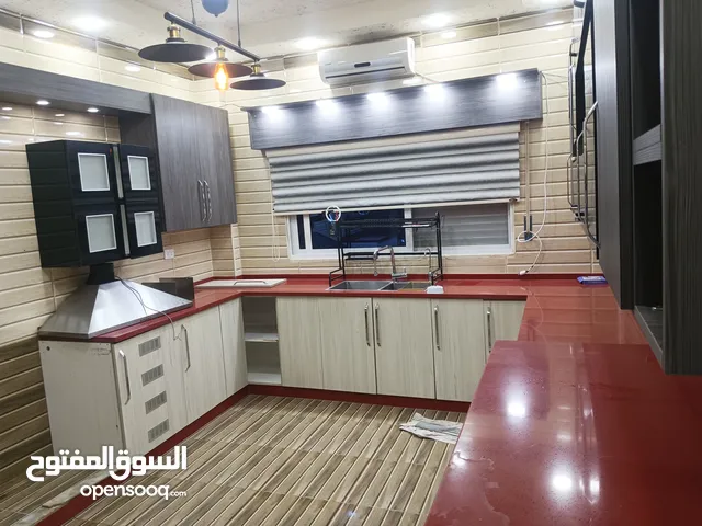 181 m2 4 Bedrooms Townhouse for Sale in Zarqa Shomer