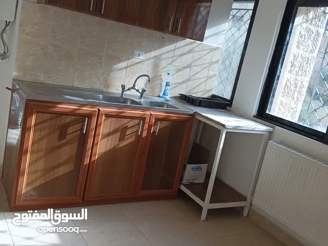 شقة فارغة سوبر ديلوكس ( غرفة وصالون ) في شارع الجامعة للايجار 145دينار شهري