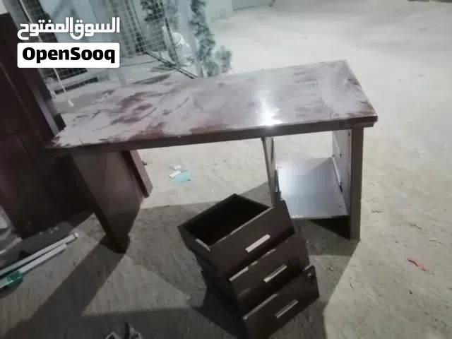 مكتب بحاله ممتازه بسعر خيالي