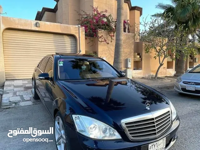 Mercedes Benz S-Class 2009 in Al Madinah