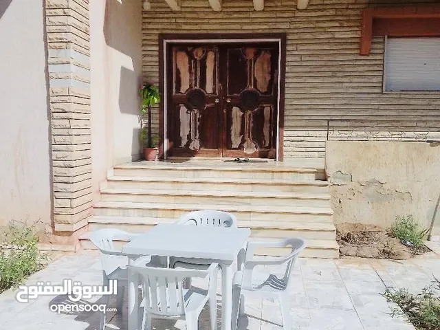 200 m2 5 Bedrooms Villa for Sale in Benghazi Beloun