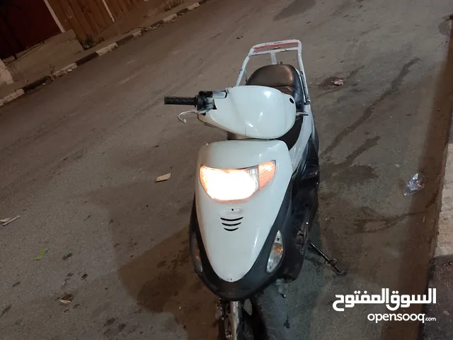 موفي مستعمل شبه جديد فقط على 1700
