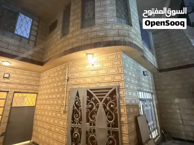 125 m2 4 Bedrooms Townhouse for Sale in Karbala Hayi AlNaqib