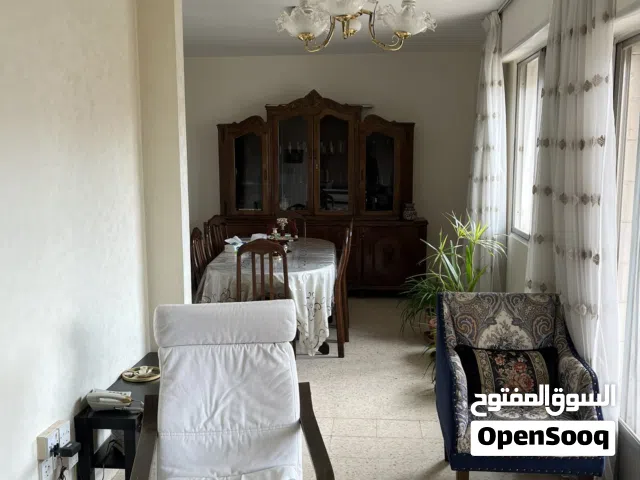 شقة للبيع طابق ثاني بافضل مواقع ابو نصير ومطلة على اربد
