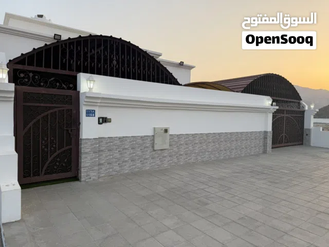 238 m2 3 Bedrooms Townhouse for Sale in Muscat Amerat