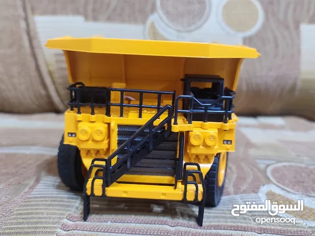 مجسم قلاب حديد