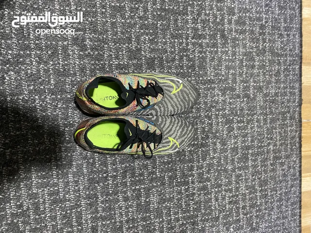41 Sport Shoes in Amman