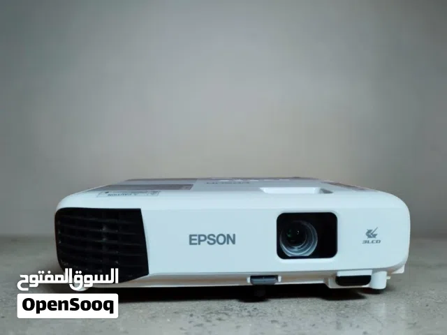 2بروجكتر و2طابعات للبيع جملة او قطاعي