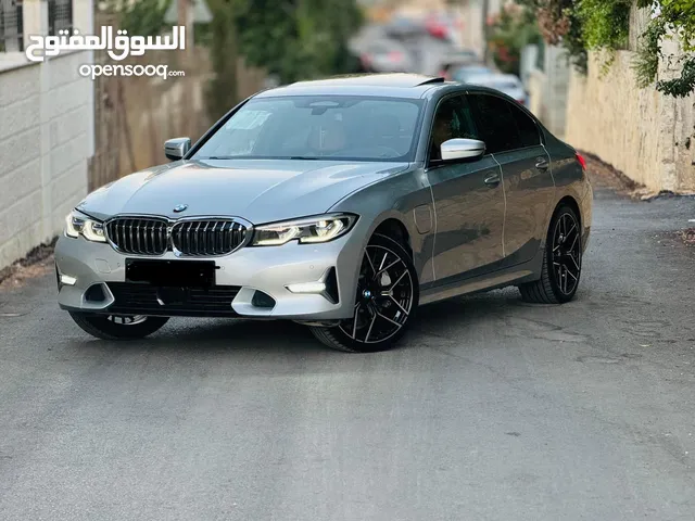 بي ام 330 هايبرد