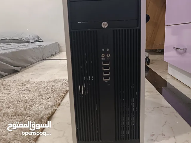 بيسي للبيع معه شاشتان و كيبورت و ماوس