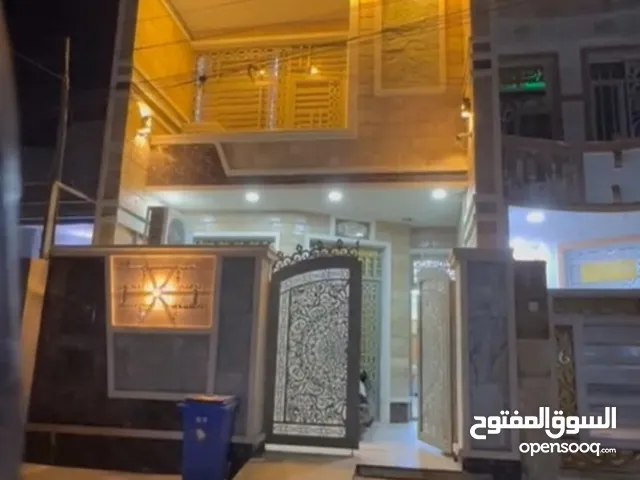 دار للبيع في حي الجهاد الاساتذه 3 طوابق