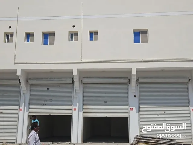 مبنى للإيجار ،،مكاتب ، غرف ، محلات ، كراج
