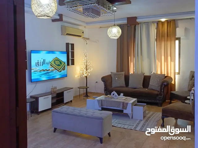 شقة للبيع في أجمل موقع مرج الحمام الوسطاني بسعر مغري كاش أو أقساط