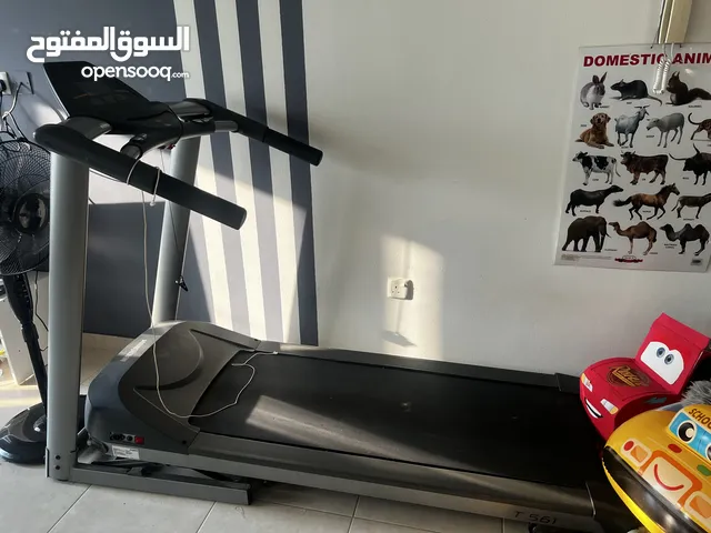 Heavy duty treadmill with incline