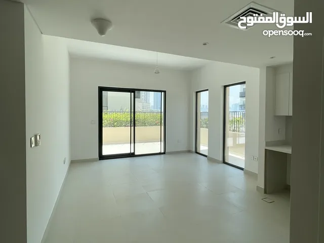 724 ft 1 Bedroom Apartments for Sale in Sharjah Al Khan