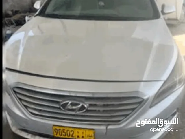 سوناتا للبيع سكراب فقط 2015