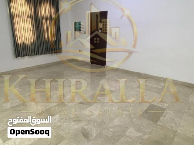 استديو للايجار فى العذيبة خلف سلطان ماركت