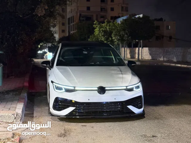 Volkswagen Golf R – 320 حصان model 2021