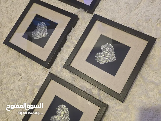 لوحه على شكل قلب