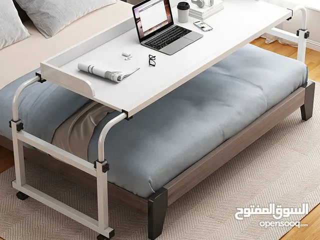 طاولة سرير خشبية و هيكل معدني قابلة للتعديل مع عجلات لون ابيض    المقاس (95-65)*44*(230-160)سم