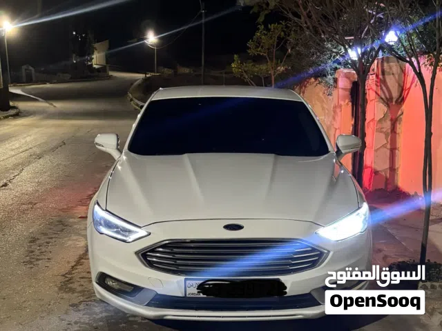 2017 فورد فيوجن SE
