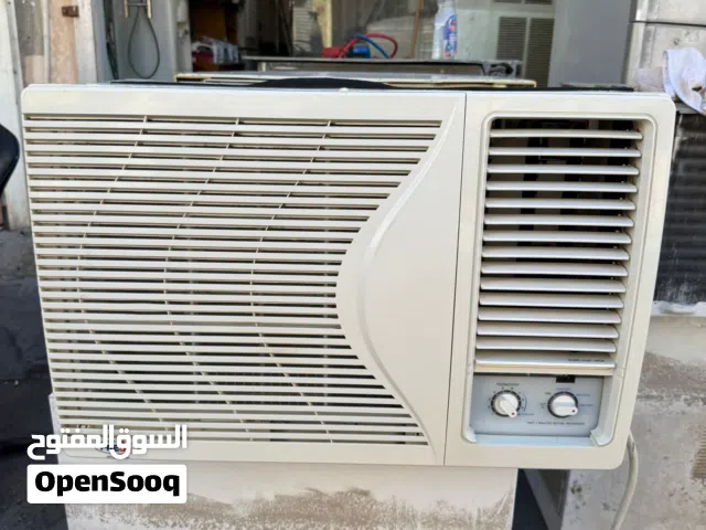 AC window For sale very good condition clean everything fine call now