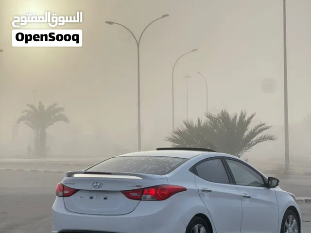2013 هيونداي افانتي Limited