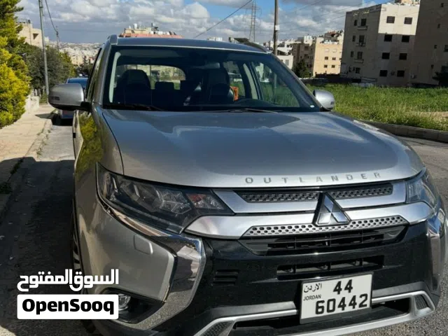 2019, Mitsubishi, Outlander, Standard