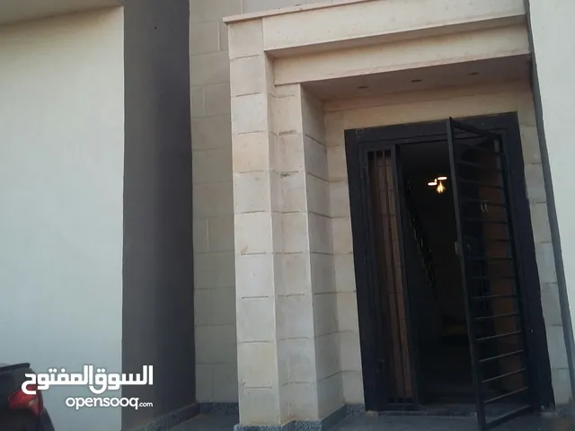 165 m2 3 Bedrooms Apartments for Sale in Tripoli Abu Saleem