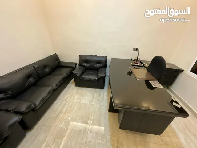اثاث مكتبي فاخر للبيع