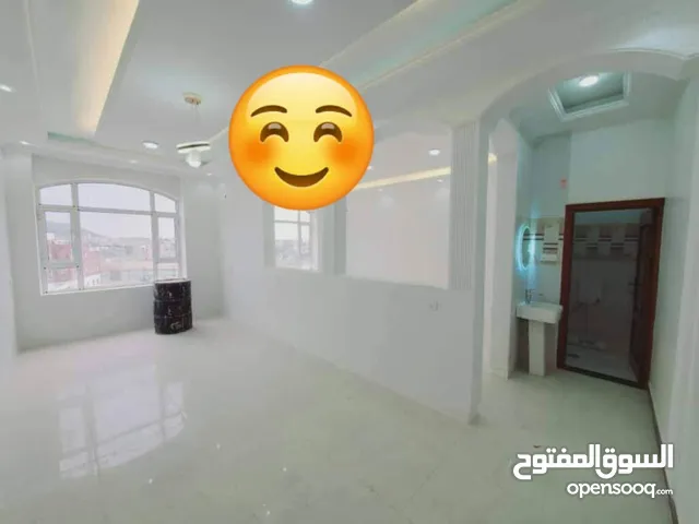 220m2 4 Bedrooms Apartments for Sale in Sana'a Other