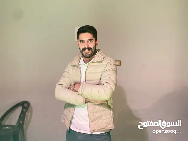 طاولة بلياردوه 10 قدم بلدي بحاله جيده مع طابات و3 استيكات للبيع داخل اربد