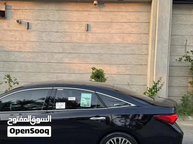 تويوتا افالون