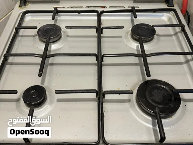 فرن غازي مستخدم قياس 60.60 بحالة ممتازة