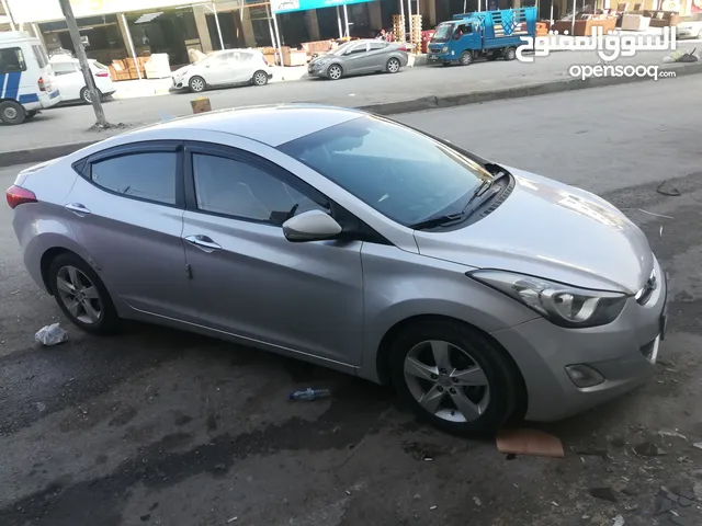 Used Hyundai Avante in Amman