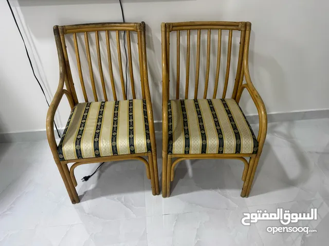 كرسيين خشب